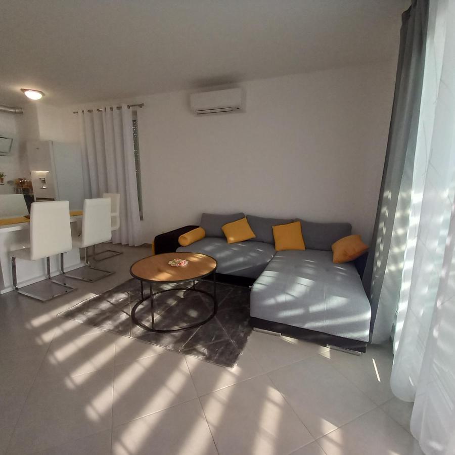 센 Apartman Nehaj 아파트 외부 사진